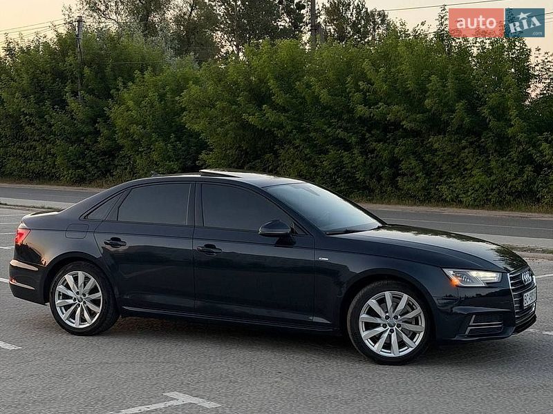Седан Audi A4 2017 в Мостиске