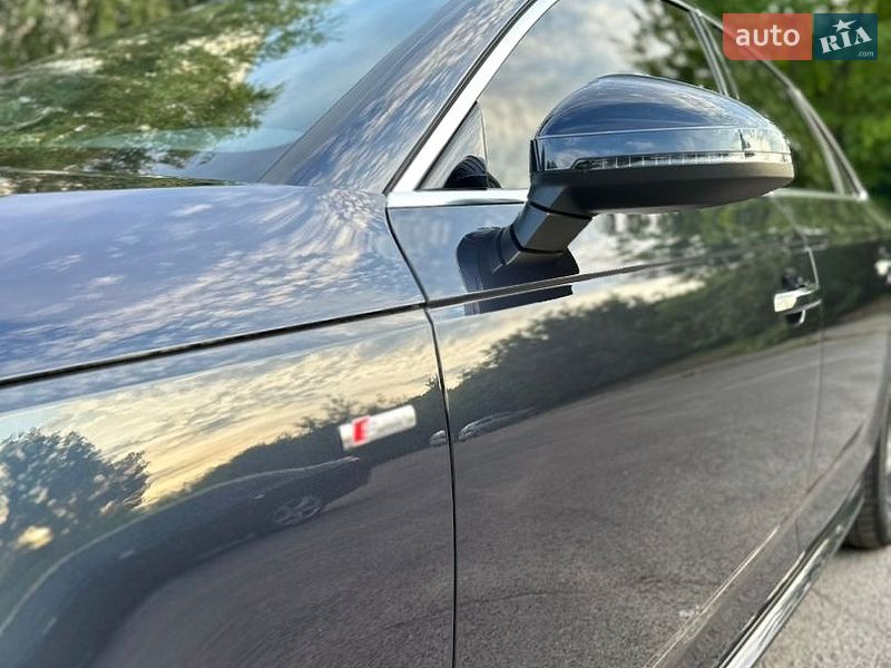 Седан Audi A4 2016 в Виннице