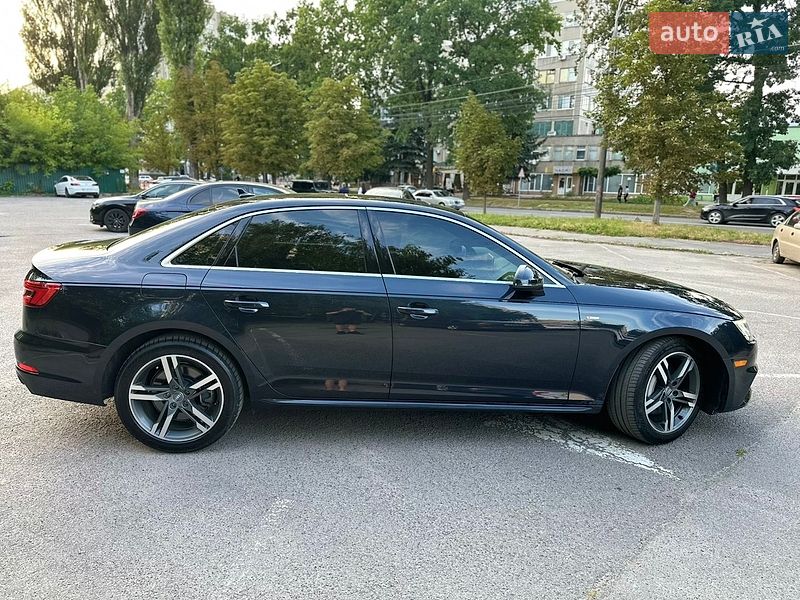 Седан Audi A4 2016 в Виннице