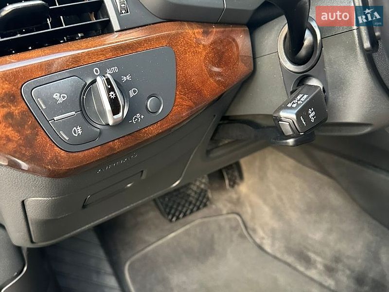 Седан Audi A4 2016 в Виннице