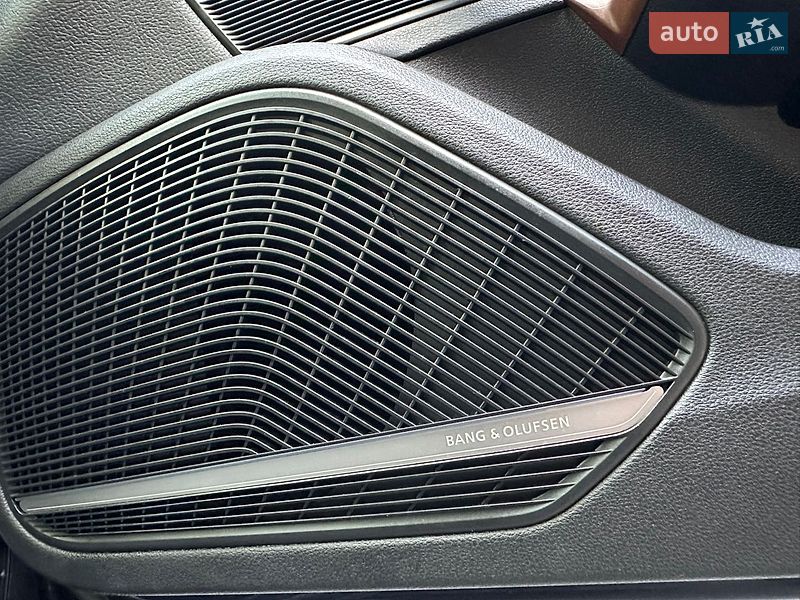 Седан Audi A4 2016 в Виннице