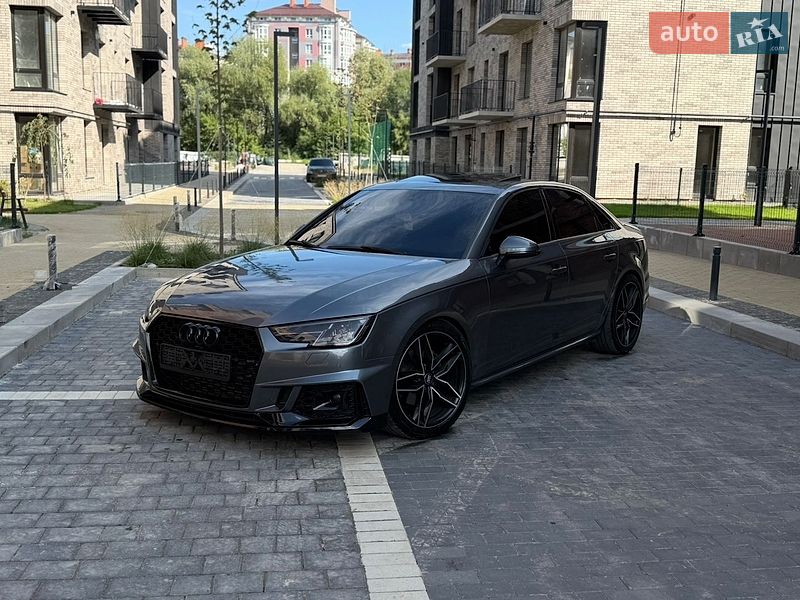 Audi A4 2018 Audi A4 2018