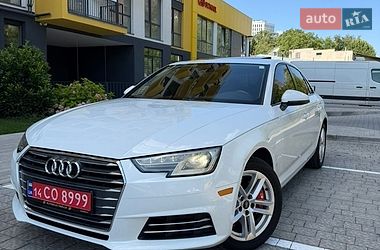 Седан Audi A4 2016 в Львове Седан Audi A4 2016 в Львове