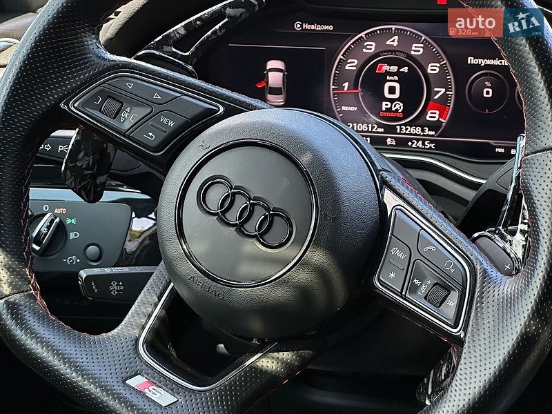 Седан Audi A4 2017 в Ивано-Франковске