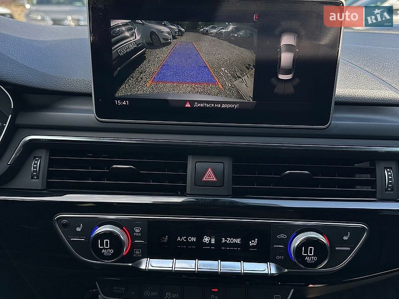 Седан Audi A4 2017 в Ивано-Франковске