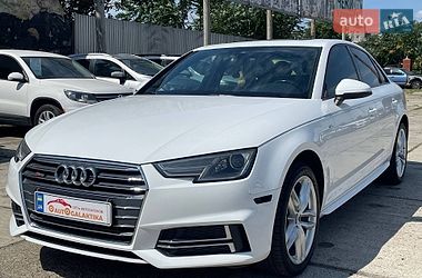 Audi A4  2016