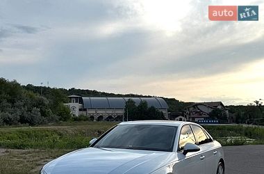Audi A4  2016