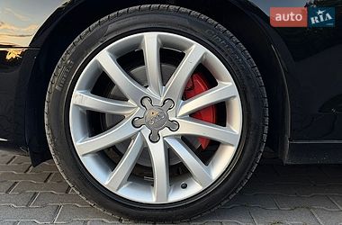 Седан Audi A4 2012 в Зборове