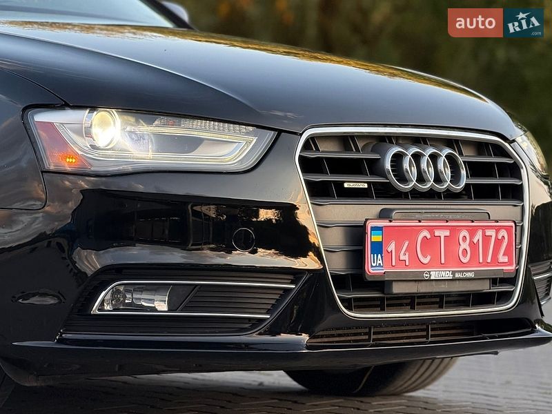 Седан Audi A4 2012 в Зборове