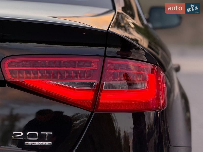 Седан Audi A4 2012 в Зборове