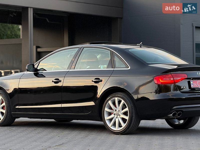 Седан Audi A4 2012 в Зборове