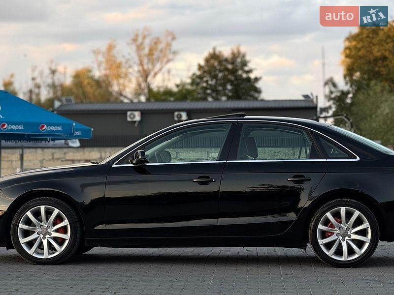 Седан Audi A4 2012 в Зборове