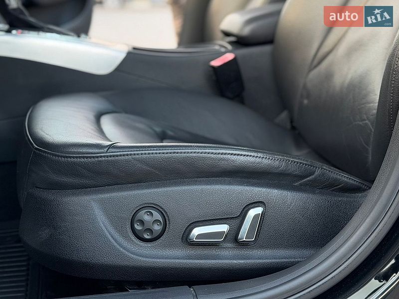 Седан Audi A4 2012 в Зборове