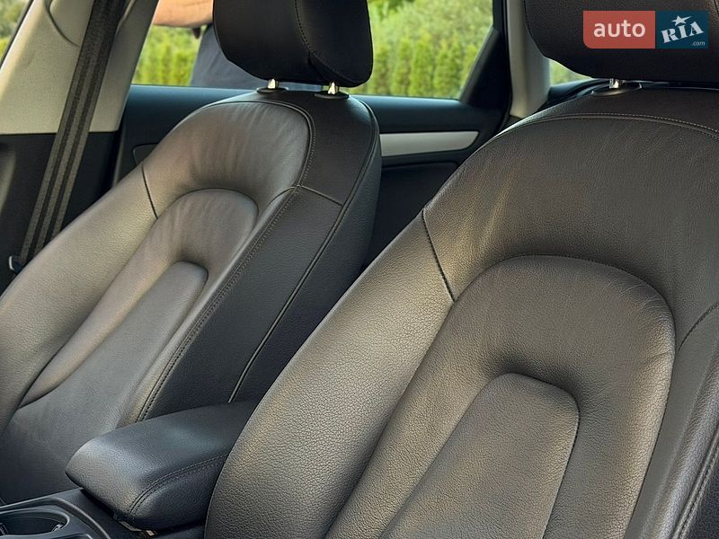 Седан Audi A4 2012 в Зборове