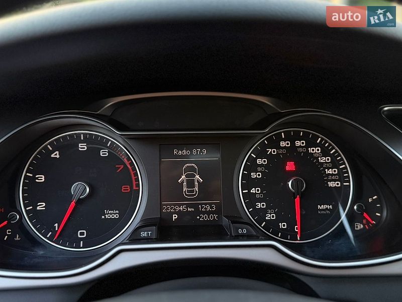 Седан Audi A4 2012 в Зборове