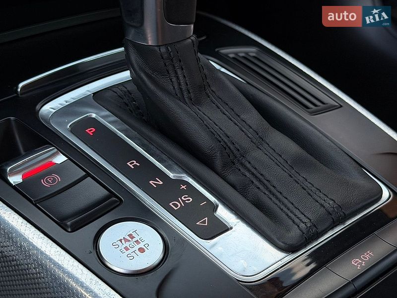 Седан Audi A4 2012 в Зборове