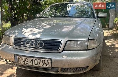 Audi A4  1998