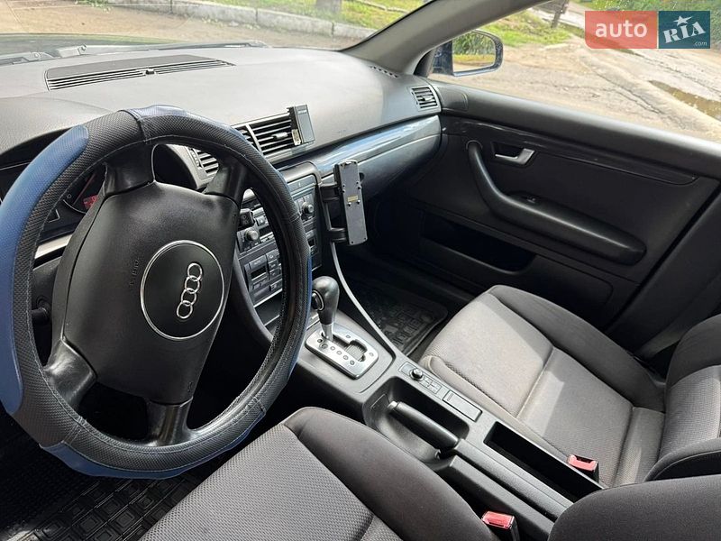 Универсал Audi A4 2004 в Изюме