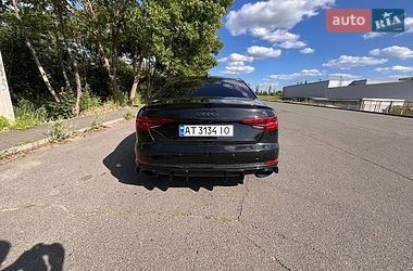 Седан Audi A4 2018 в Кривом Роге