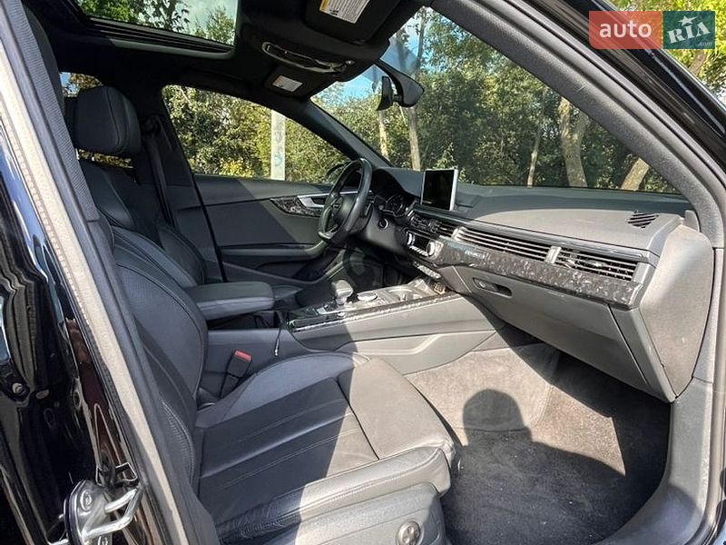 Седан Audi A4 2018 в Кривом Роге