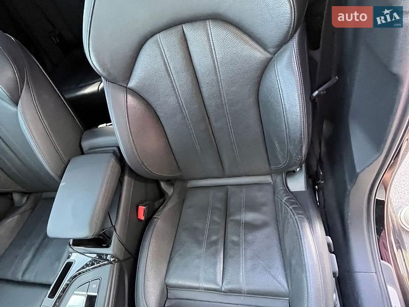 Седан Audi A4 2018 в Кривом Роге
