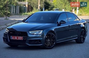 Audi A4  2017