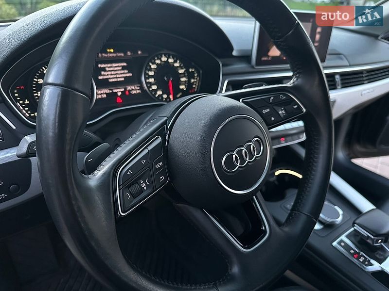 Седан Audi A4 2016 в Ровно
