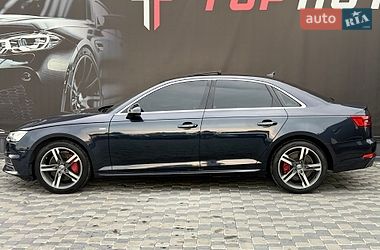 Седан Audi A4 2017 в Львове