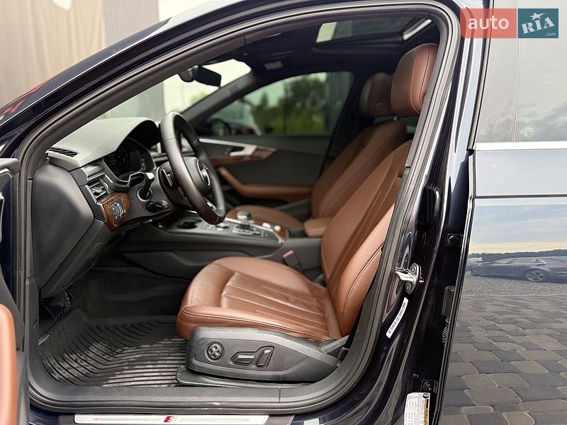 Седан Audi A4 2017 в Львове