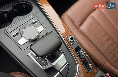 Седан Audi A4 2017 в Львове