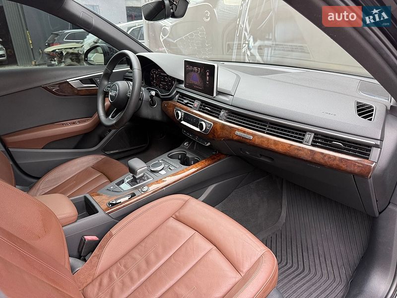 Седан Audi A4 2017 в Львове