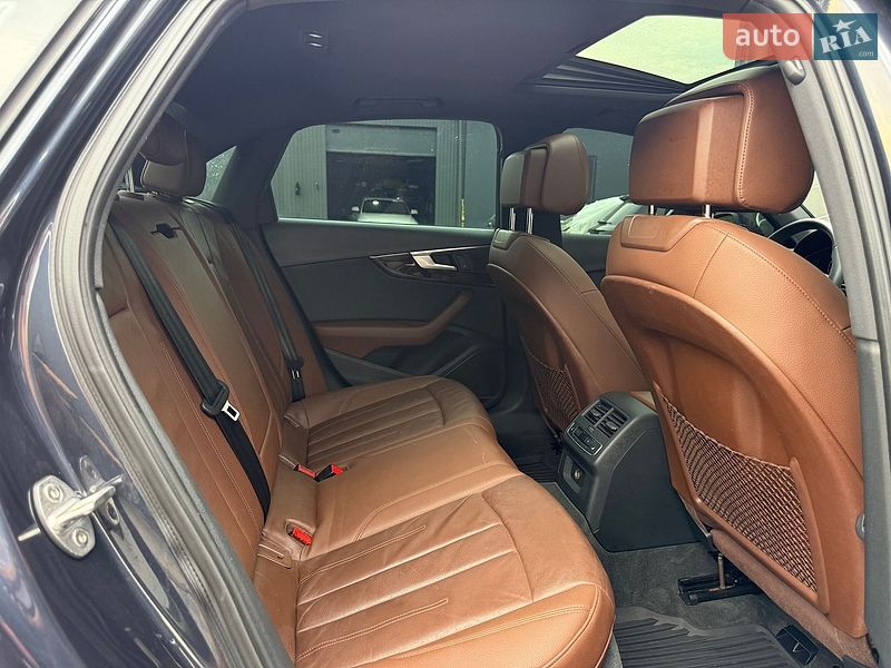 Седан Audi A4 2017 в Львове