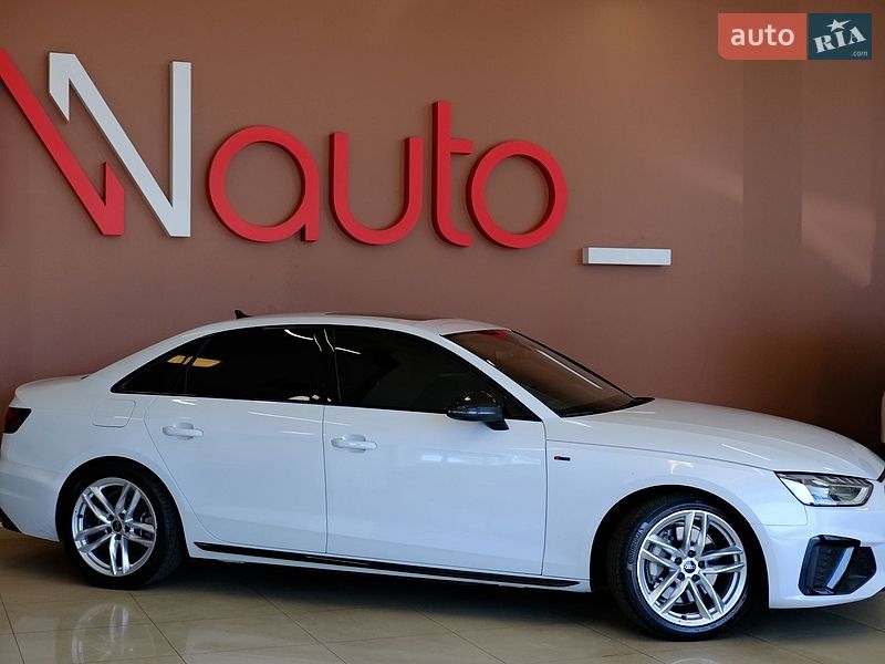 Седан Audi A4 2022 в Одесі