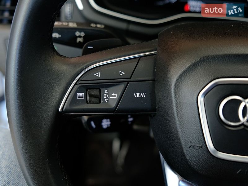 Седан Audi A4 2022 в Одесі