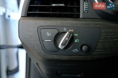 Седан Audi A4 2022 в Одесі