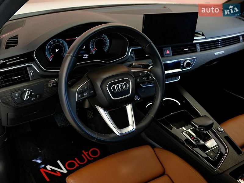Седан Audi A4 2022 в Одесі