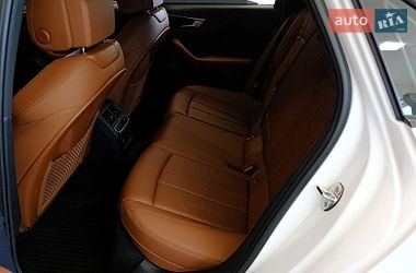 Седан Audi A4 2022 в Одесі