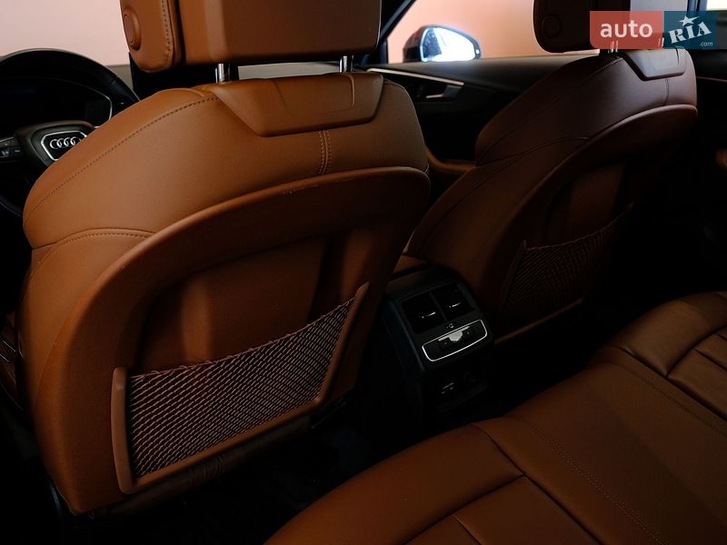 Седан Audi A4 2022 в Одесі