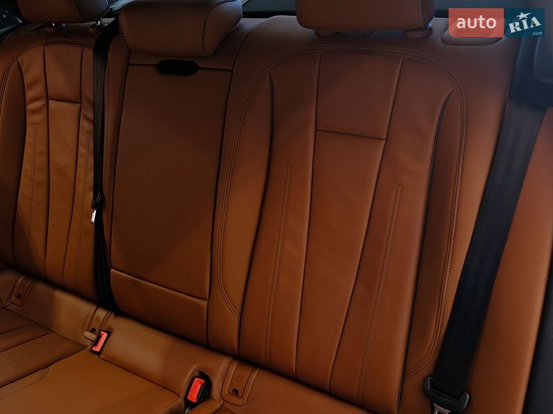 Седан Audi A4 2022 в Одесі