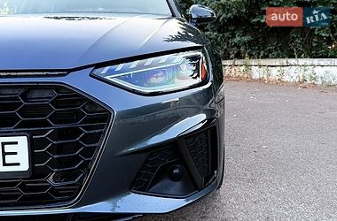 Седан Audi A4 2020 в Барышевке