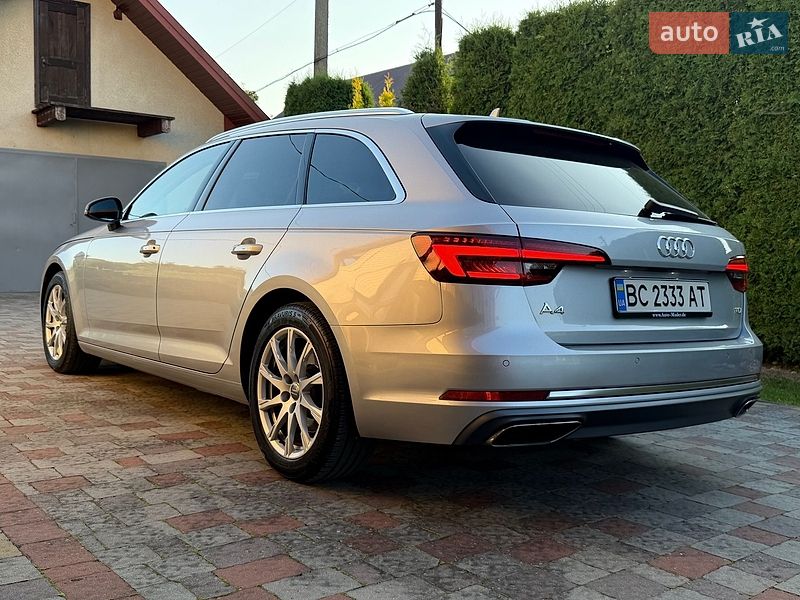 Универсал Audi A4 2018 в Новом Роздоле
