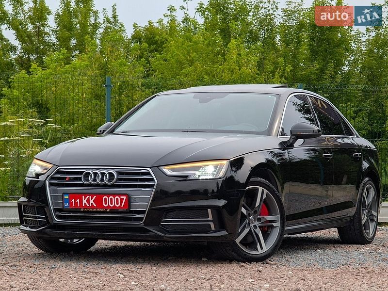 Седан Audi A4 2017 в Дрогобичі