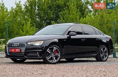 Седан Audi A4 2017 в Дрогобичі