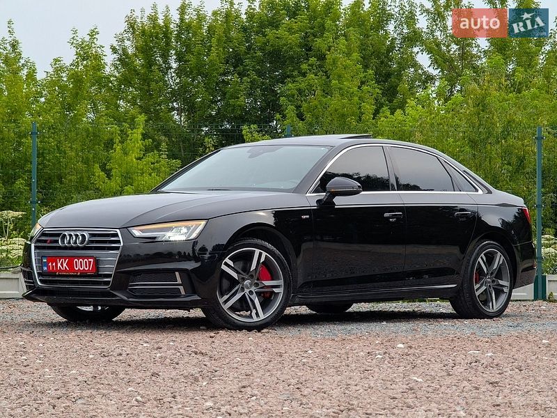 Седан Audi A4 2017 в Дрогобичі