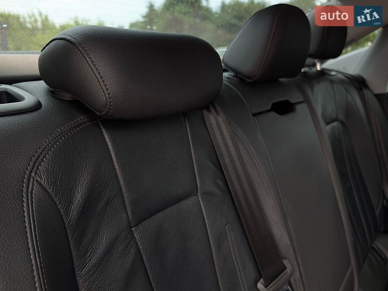 Седан Audi A4 2017 в Дрогобичі