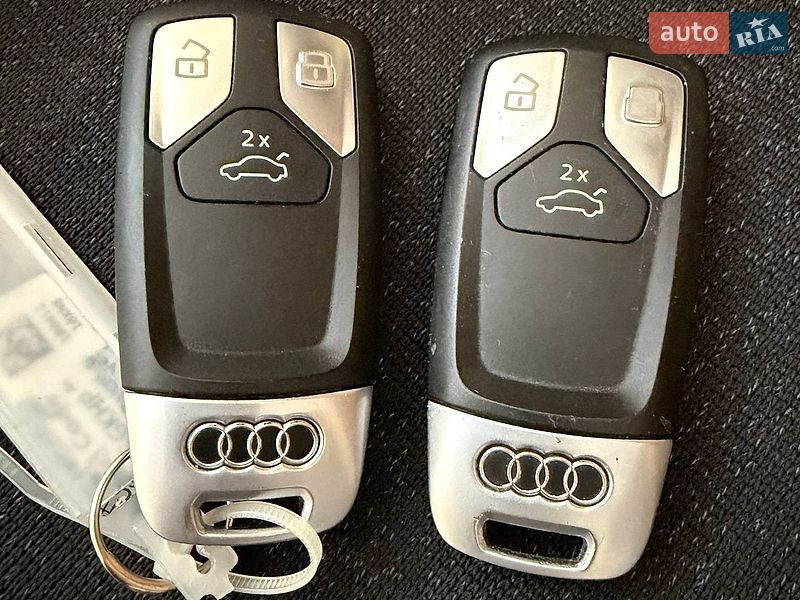 Универсал Audi A4 2018 в Новом Роздоле