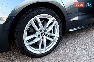 Седан Audi A4 2020 в Барышевке