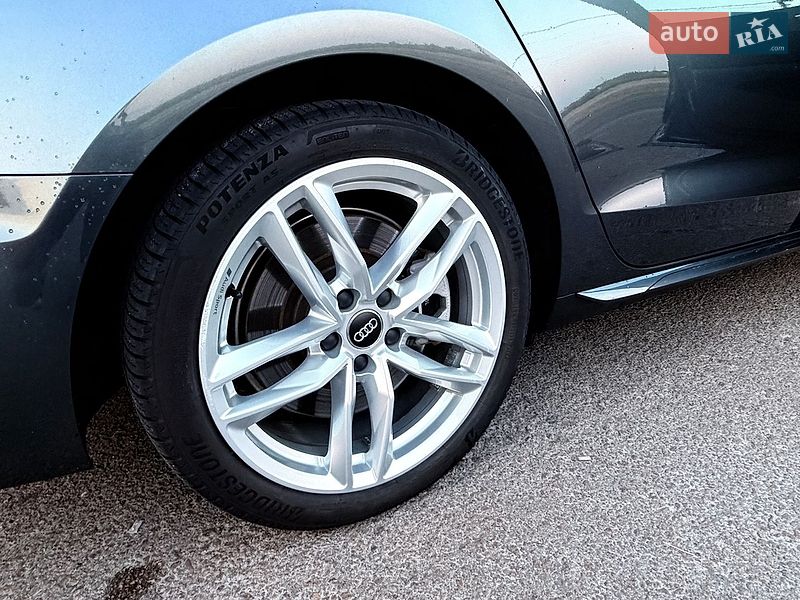 Седан Audi A4 2020 в Барышевке