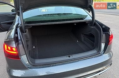 Седан Audi A4 2020 в Барышевке