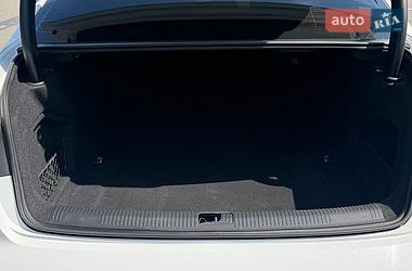 Седан Audi A4 2020 в Києві